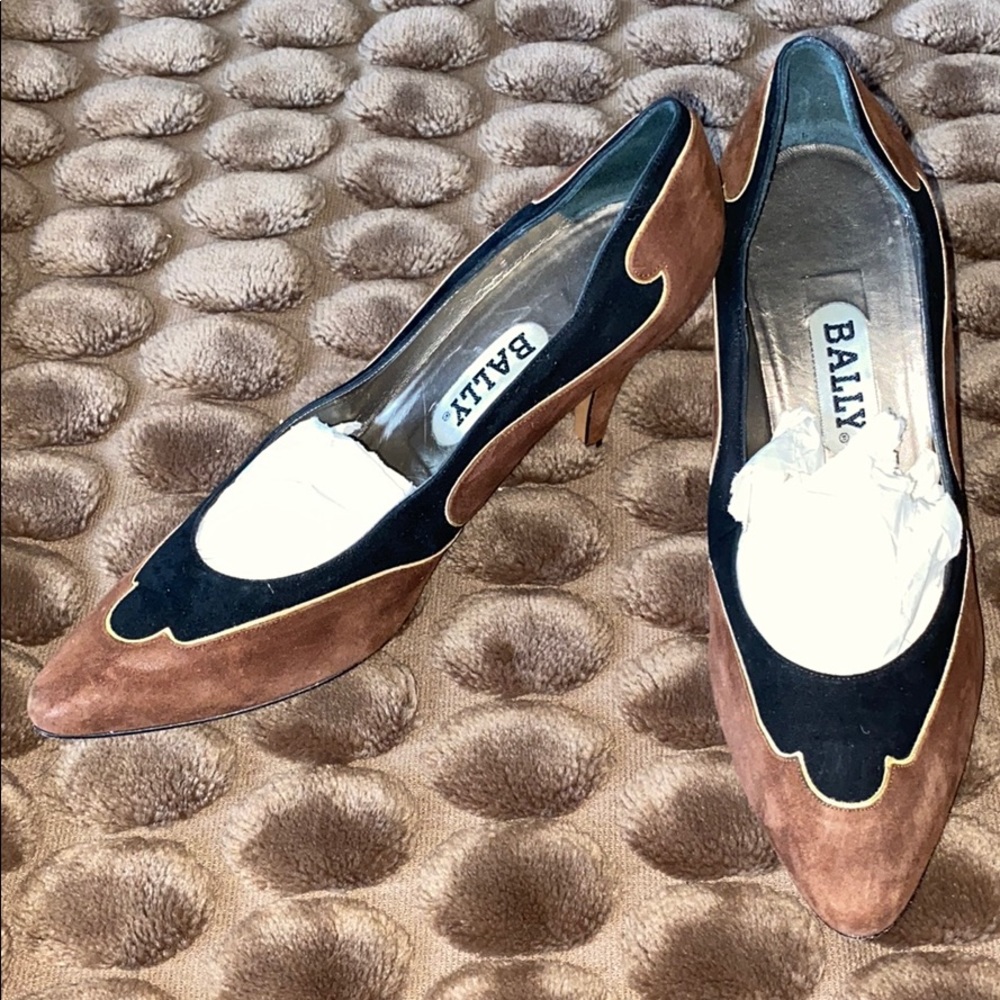 Beautiful Bally suede heels